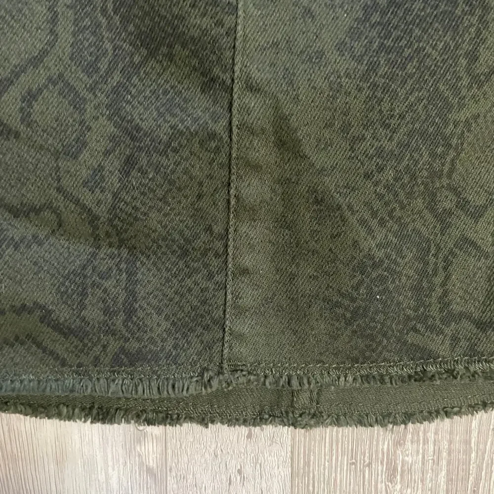 NWT Hollister Mini Skirt Size 9 29 Denim Cut Off Jean Snake Ultra High Rise - Picture 14 of 14